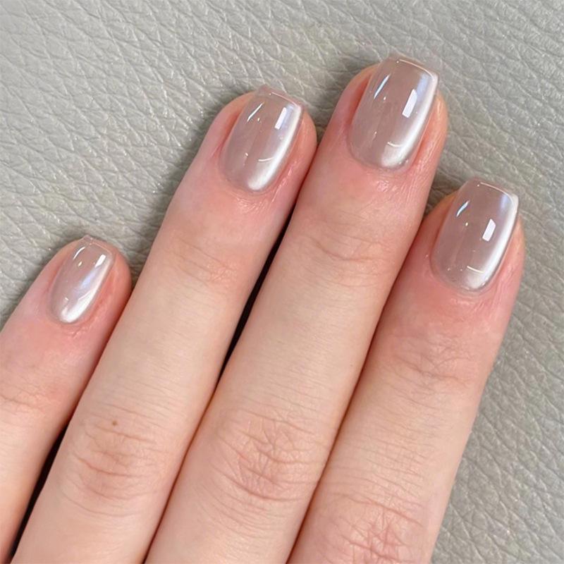 

Summer Flash Cat Eye Medium-Long Nude Manicure Wearable Nails