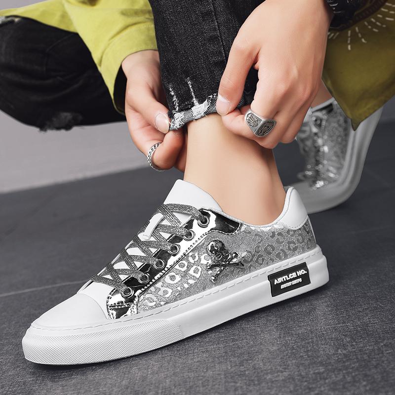 Fashion 2024 Men's New Style  Casual Shoes  Flats Skateboard Shoes Breathable Lightweight Fashion Trend Sneakers