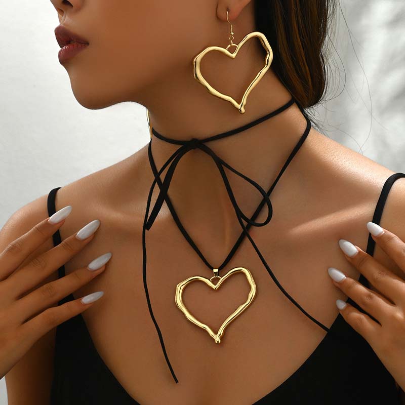 Exaggerated Metal Big Love Heart Pendant Earrings Necklace for Women Gothic Black Rope Knotted Bowknot Adjustable Chain Jewelry