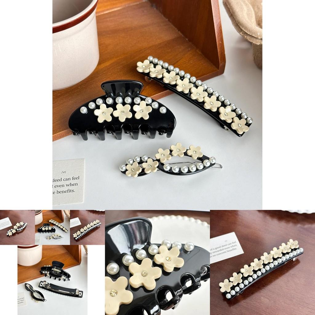 Stylish Acetate Flower Hair Claw Clip In Beautiful Colors For Trendy And Fashionable Looks