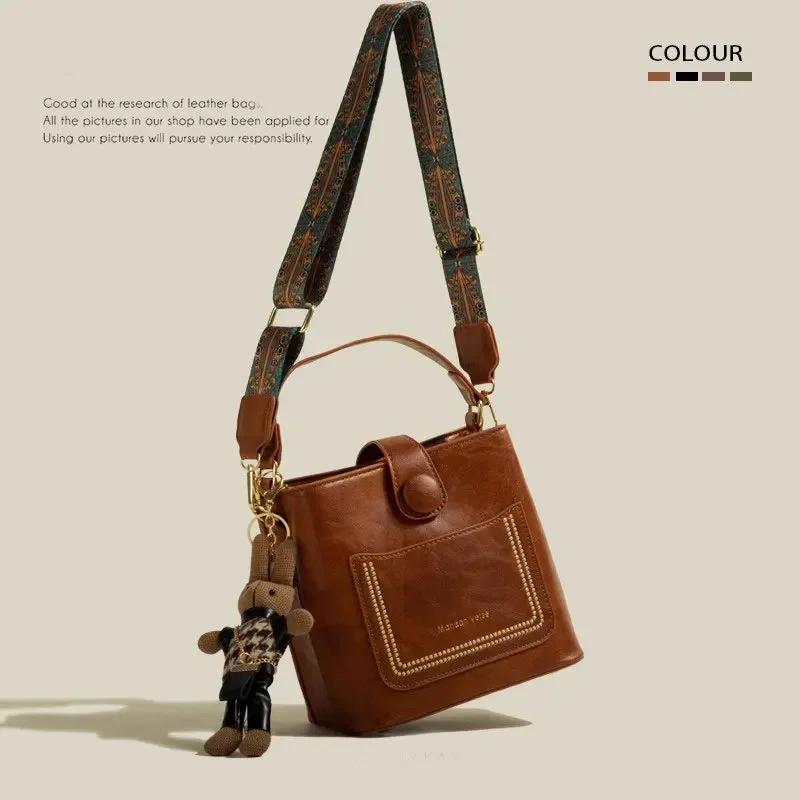 New Popular Design Bag for Women Autumn and Winter Shoulder Strap Crossbody Bag Retro Versatile Portable Bucket Bag