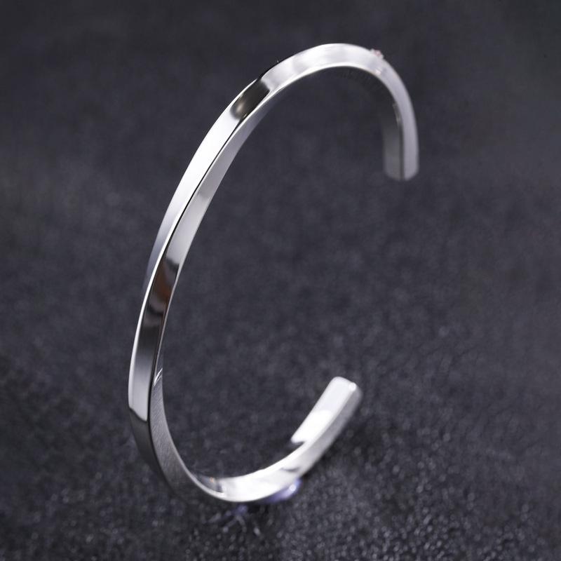 Women's High-End Starry Sky Silver Titanium Steel Bracelet - Versatile, Fade-Resistant, Full Diamond Stainless Steel Plain Band.