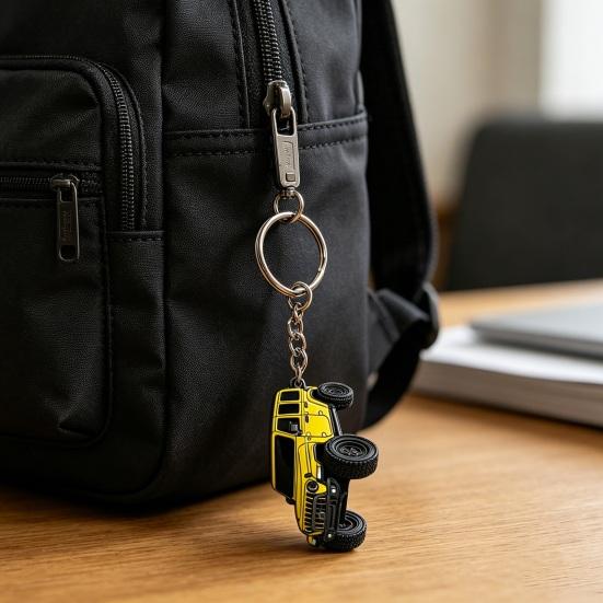 Keychain Pendant, Pickup Truck Shape Portable Keychain, Multiple Colors Great Gift for Off-Road Enthusiasts