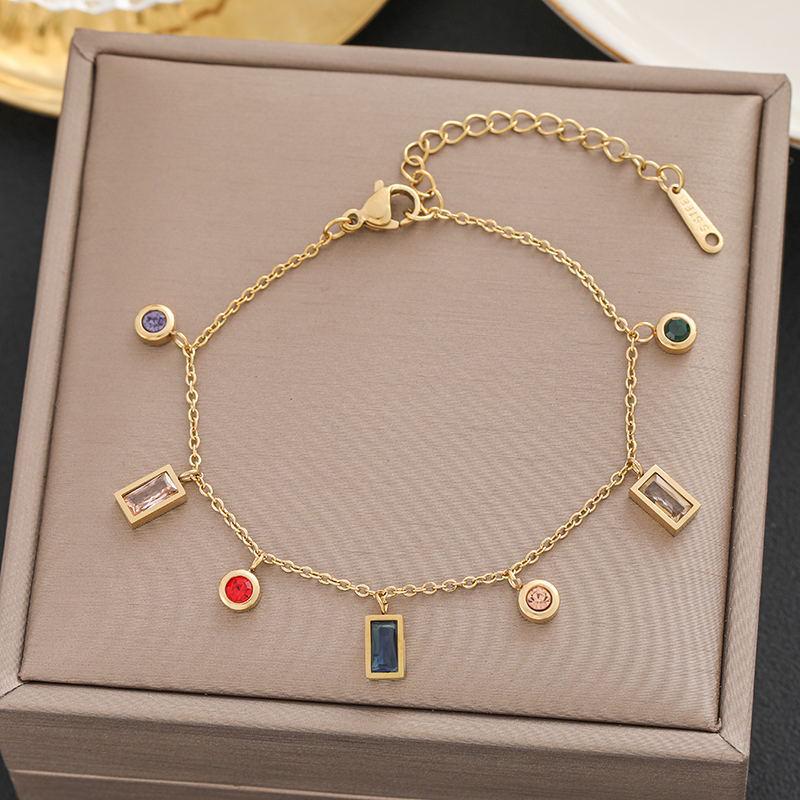 Women's Fashion Titanium Steel Bracelet: Elegant Japanese & Korean Design, Non-Fading Stainless Steel, Versatile Jewelry.