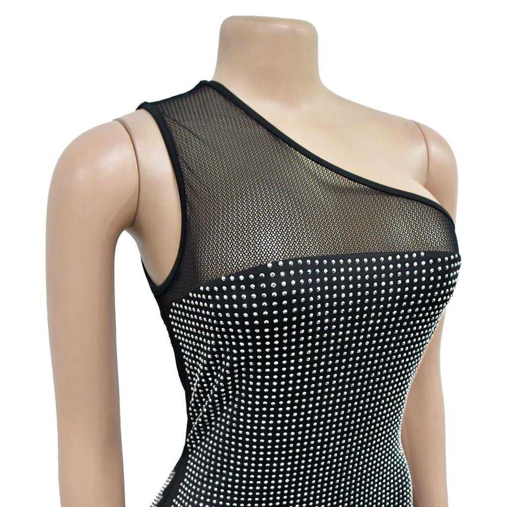 C6666 Damen One-Shoulder Netz-Feder-Bandagekleid mit Heißbohrungen