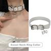 Bequeme Kurze Halskette Damen Choker Knochen Anhänger Mehrere Löcher Verstellbare Länge Metallschnalle Kunstleder Faux