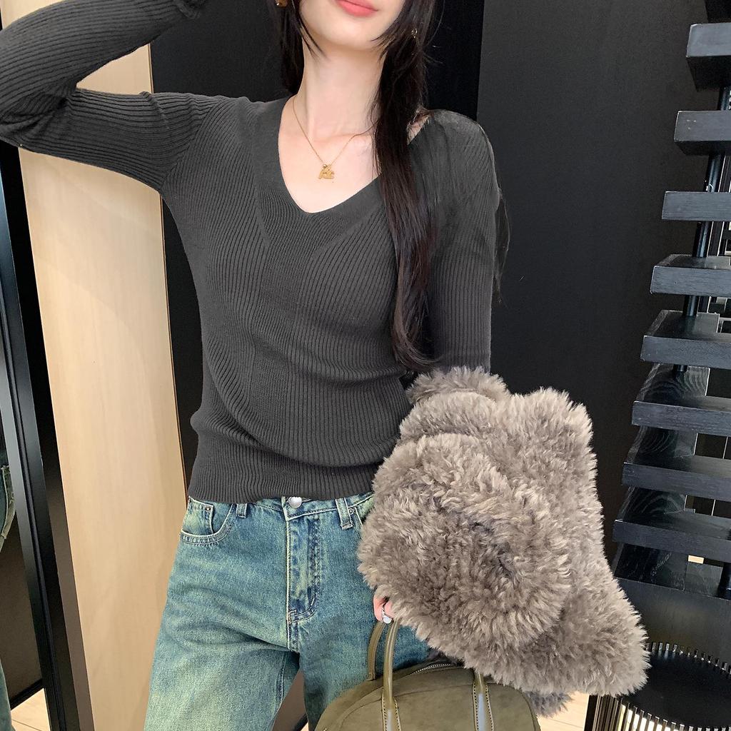 Women's European V-Neck Slim-Fit Knit Sweater - Spring/Autumn 2026 Collection