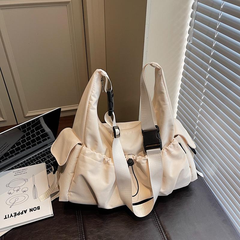 Popular In Russia Pleated Shoulder Bag Large Pocket Zippered Nyl Crossbody Bag Versatile Multi-pocket Casual Commuter Tote Bag 37x12x20cm