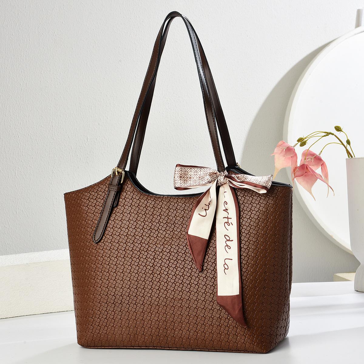 Schoolbag Women's Dark Brown Vintage Tote Bag Simple Texture Shoulder Bag Practical Commuting Large Capacity Armpit Bag