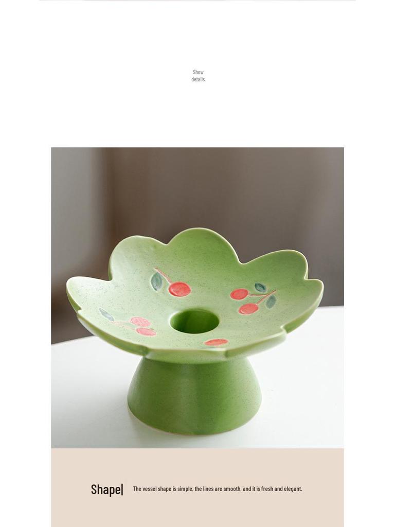Creative Romantic Ceramic Candlestick for Fresh Desktop Decoration