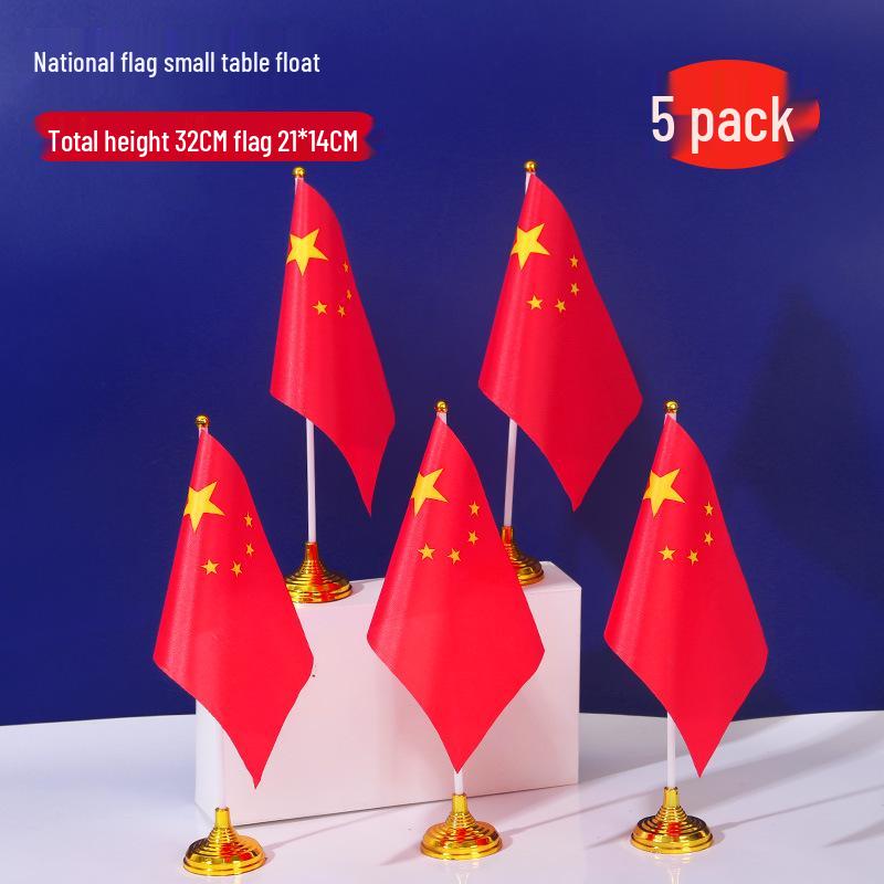 Stolní červená vlajka pro událost s tématem státního svátku