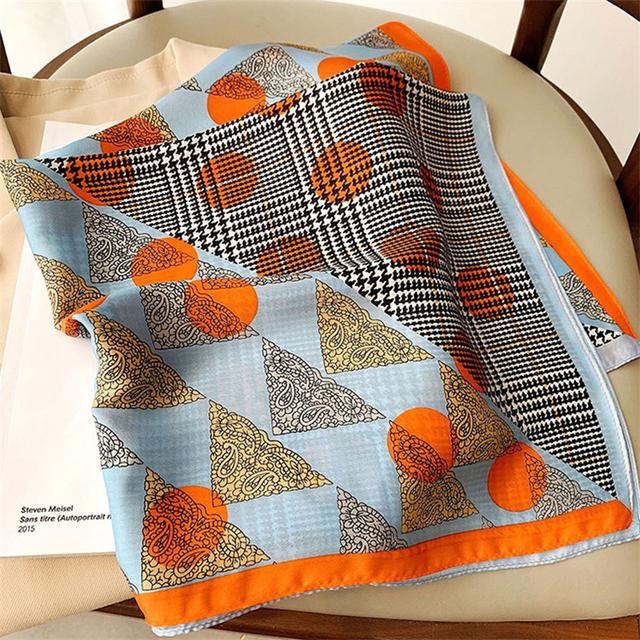 Nový 70*70cm Hodvábny Saténový Šatka na Vlasy Dámska Vreckovka S Potlačou Štvorcová Čelenka Bandana Malý Nákrčník Hidžáb Dáma Dievča