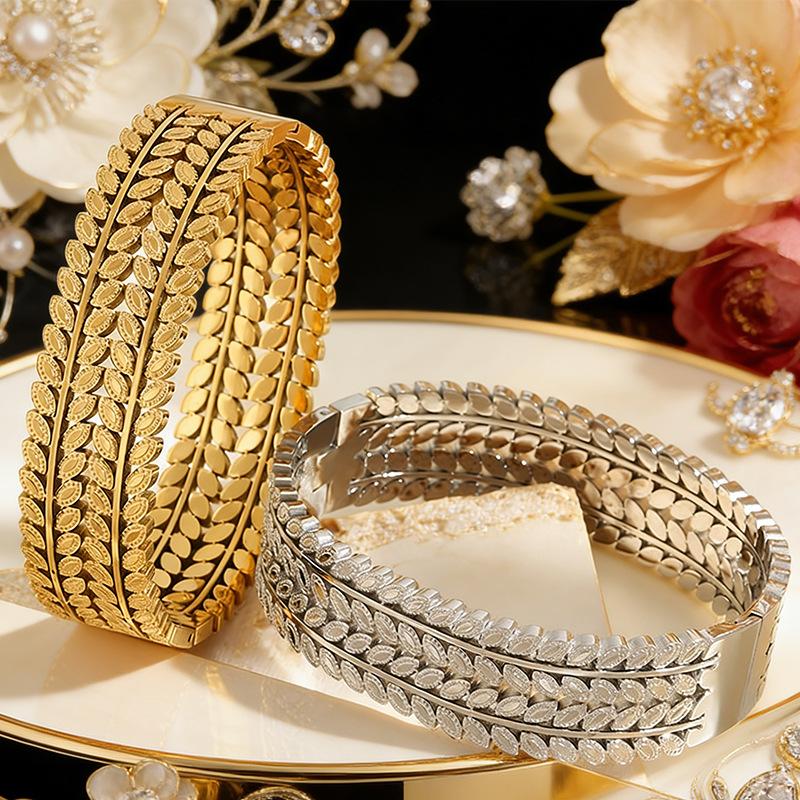 Light Luxury and High-end Hollow Leaf Wide Version Bracelet