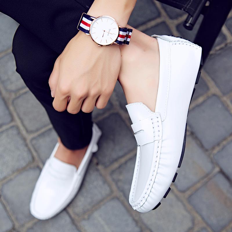 Fashion White Dress Shoes Mens Fashion Patent Leather Shoes for Men Black Mens Glossy Loafers Shoes Luxury Office 2025 Chaussure Homme