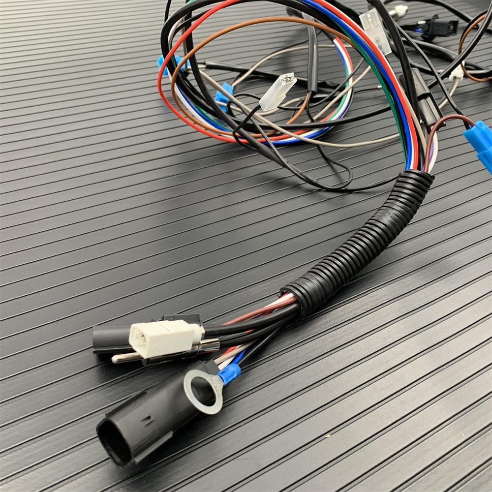 

Проводка кабелей жгута проводов LED-антенны багажника подходит для Harley Tour Pak Pack Touring Road King Street Glide CVO Ultra Electra 14-22