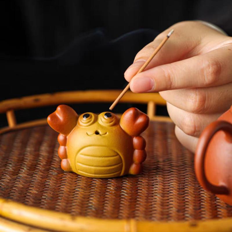 1pc Ceramic Crab Tea Pet , Whimsical Home Decor, Tea Accessory, Handcrafted Cute Crab Figurine with Expressive Eyes