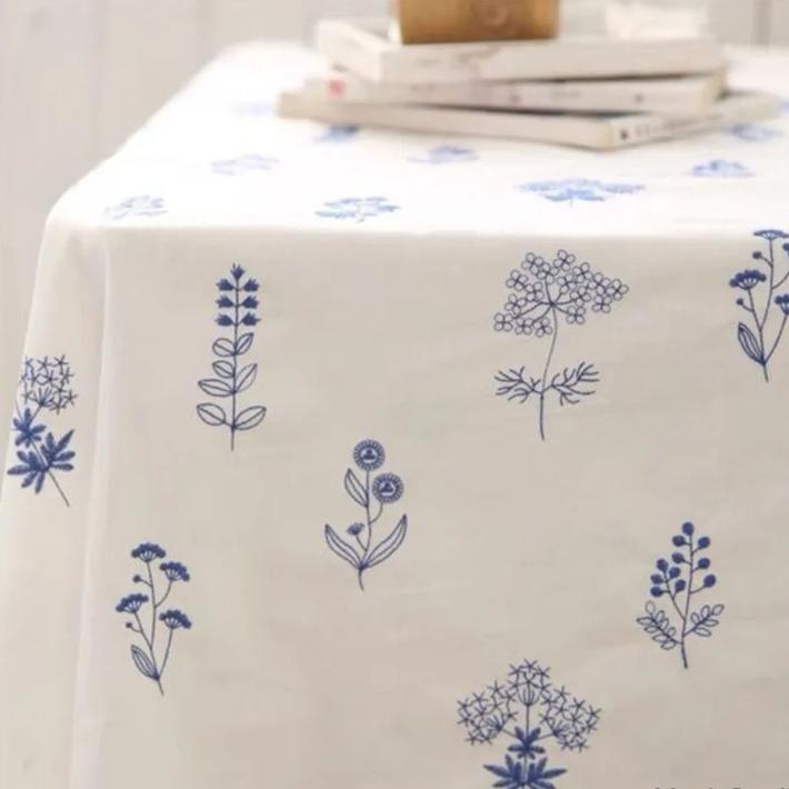 100% Cotton Embroidered Tablecloth, Floral Embroidery, Durable and Multi-Size Washable Table Cover for Party Picnic Home Decor, Wedding and Kitchen