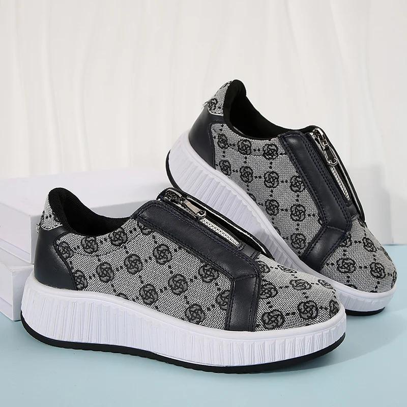 Embroidered Flowers Platform Sneakers Women Front Zipper Thick Sole Vulcanized Shoes Woman Brand Design Fashion Chunky Sneakers