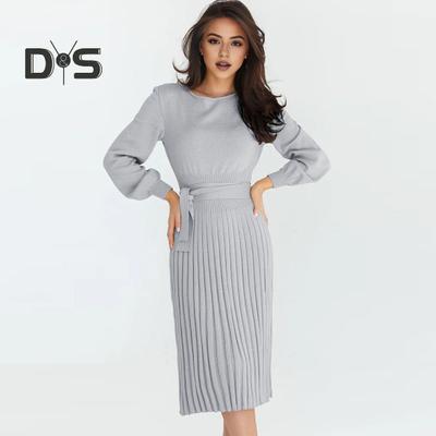 Herbstkleid für Damen, gestrickt, Rundhalsausschnitt, lange Ärmel, schmale Passform, plissiert, Schnürung, enge Taille, mittlere Wadenlänge, elastisch, einfarbig, Midi-Pulloverkleid
