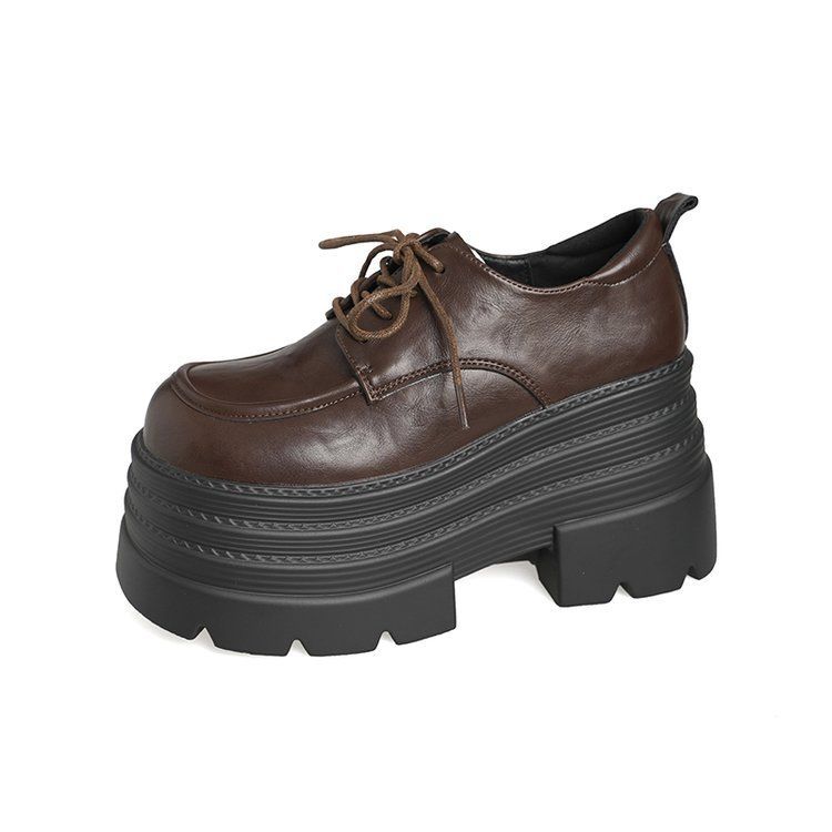 

Маленький человек толстоподошвенные увеличивающие рост маффины одинарные туфли женские 2025 осень новый ретро мода и британские маленькие кожаные туфли 39