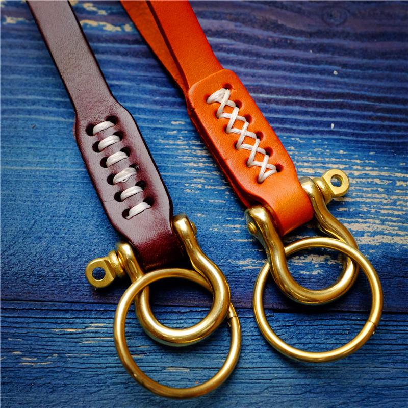 Braided Vegetable-Tanned Cowhide Keychain with Brass and Copper Horseshoe Buckle