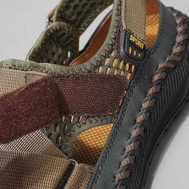 Hand-stitching Men's Beach Flats New Fashion Male Sandals Summer Outdoor Leisure Hollow Out Shoes Breathable Soft Mesh Footwear