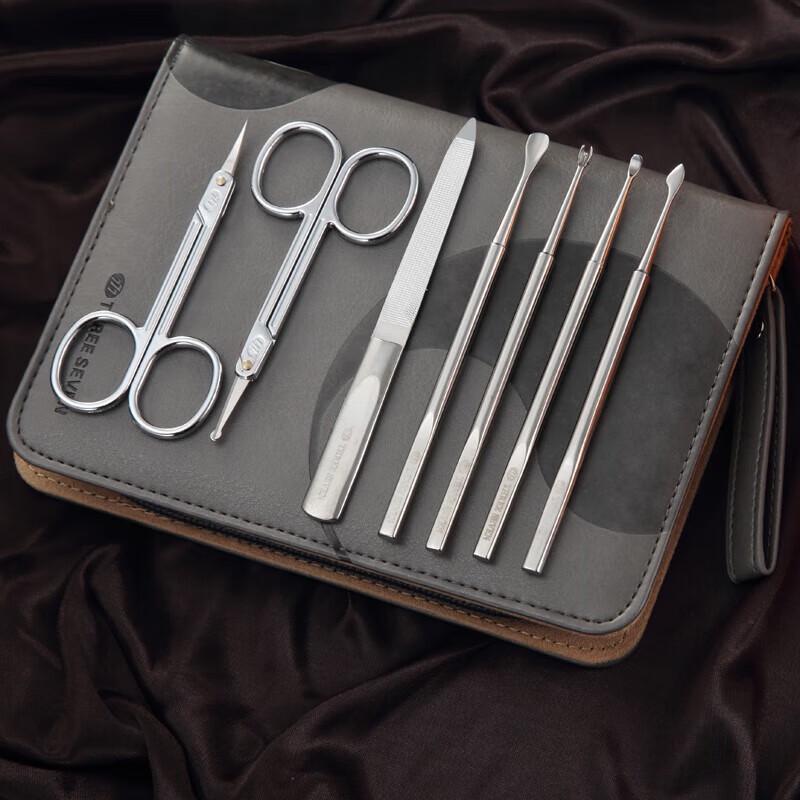 777 12-Piece Manicure and Pedicure Set