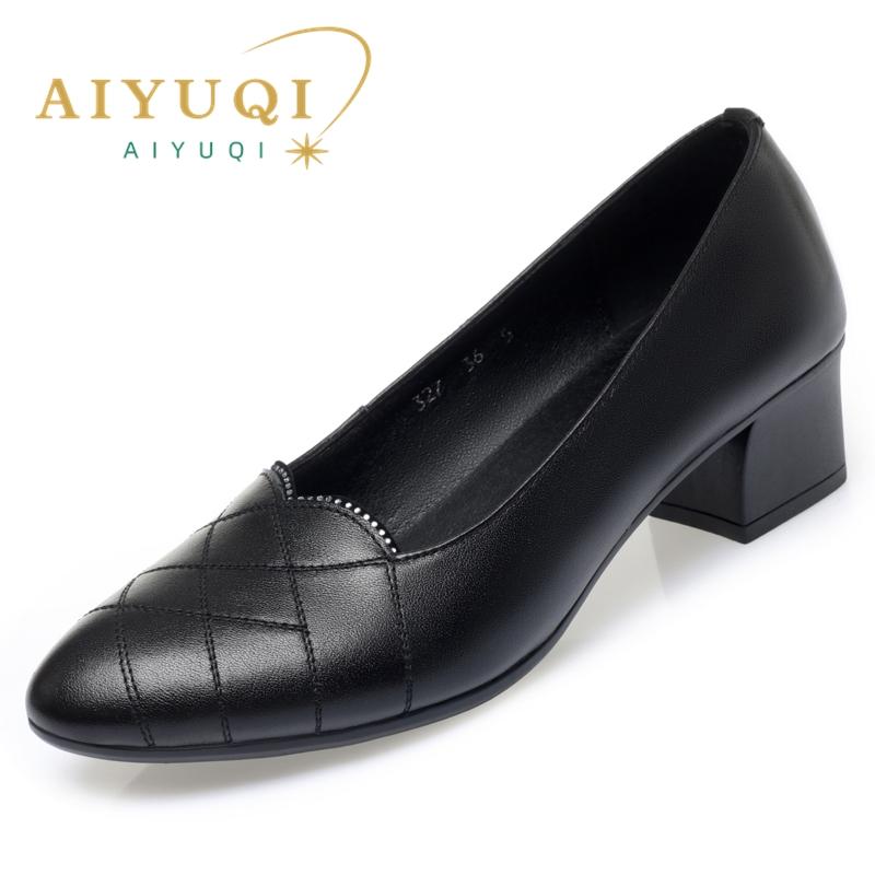 Fashion AIYUQI Office Shoes Women 2025 New Genuine Leather Shallow Mouth Women Spring Shoes Mid-heel Middle-aged Mother Shoes Women