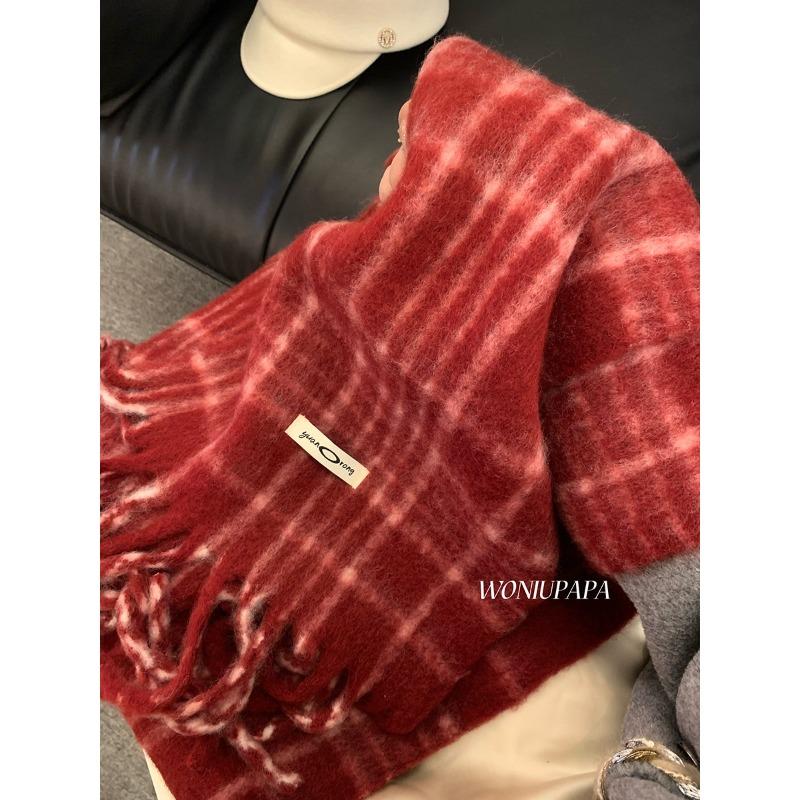 

Solid color Fringed Plush Scarf A Fashionable and Warm Scarf for Women s Winter Outdoor Cycling and Students Commuting 200*35cm