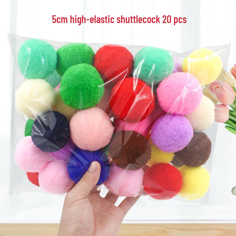 Artykuły ze strefy artystycznej: Kolorowe puszyste pompony do projektów klasowych dla uczniów od najmłodszych do najstarszych