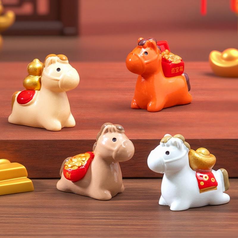 1/4Pcs DIY Car Decoration Office Desktop Decor Ornaments 2026 Horse Year Miniature Ornaments Zodiac Cartoon Lucky Pony