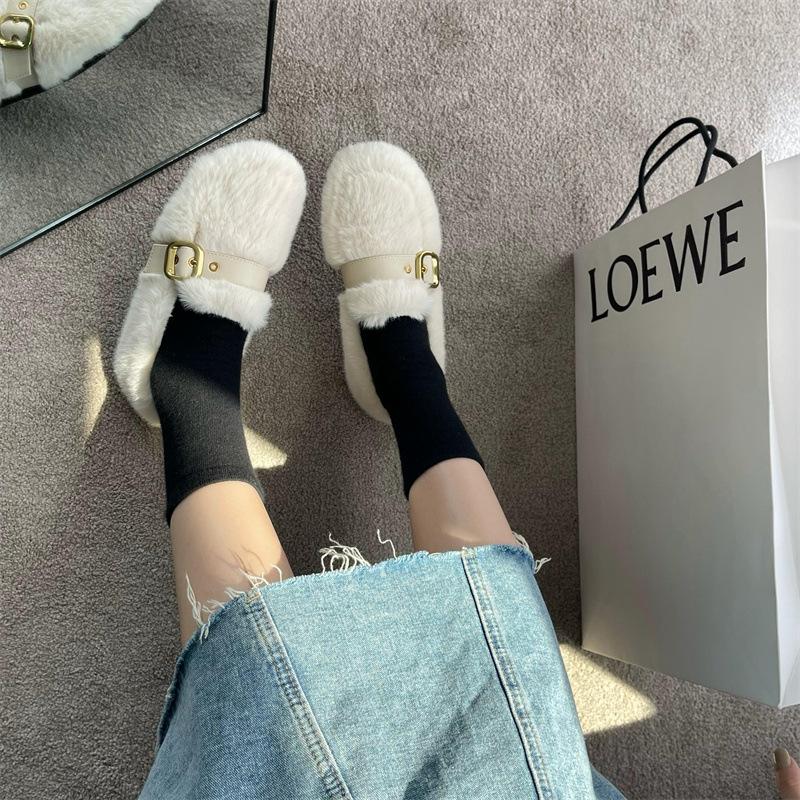 Söta fluffiga skor med platt botten ytterkläder dam 2025 nya koreanska versionen ins minkhår spänne bomullsmössa skor dam