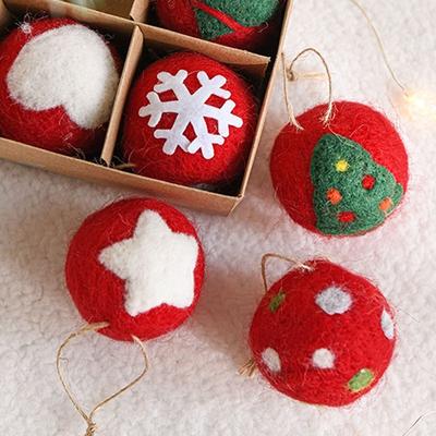 6 Pièces Décoration de Noël Boules en Feutre Petits Flocons de Neige de Noël Suspendus Guirlande Bonhomme de Neige Décoration d'Arbre de Noël Cadeau de Noël