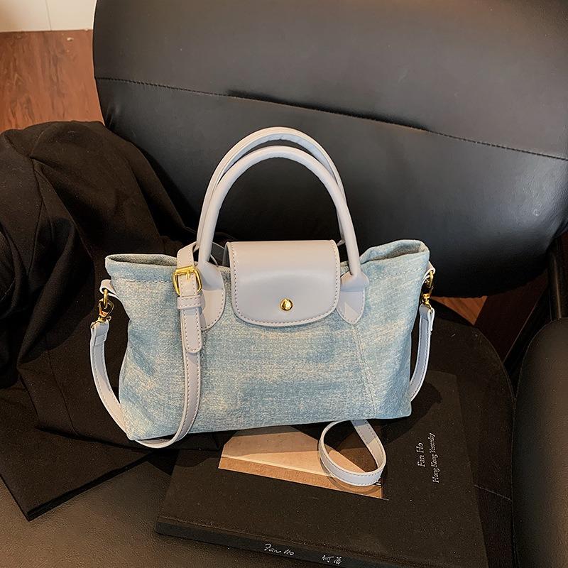 Large Capacity Tote Bag Women's New Handbag Autumn and Winter High-end Sense Versatile Commuter Messenger Bag