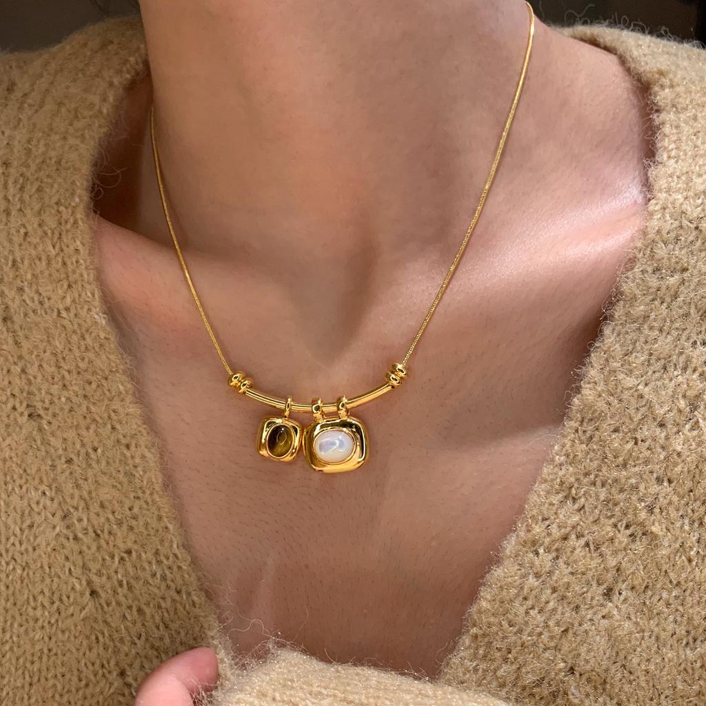 18K real gold electroplated tiger's eye stone pendant necklace casual retro temperament collarbone chain light luxury sweater chain women