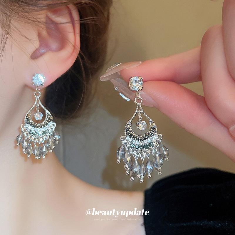 Silver Needle Geometric Rhinestone Tassel Earrings - Luxury Ethnic Style Crystal Studs