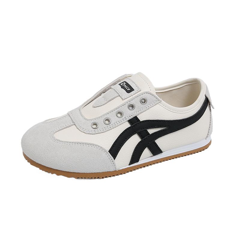Flat-bottomed German training shoes women's shoes 2025 autumn new lightweight soft-soled single shoes casual Forrest Gump shoes sports little white s