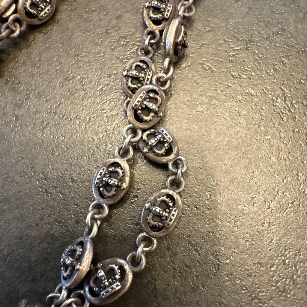 Used Justin Davis Shield Pendant Crown Chain