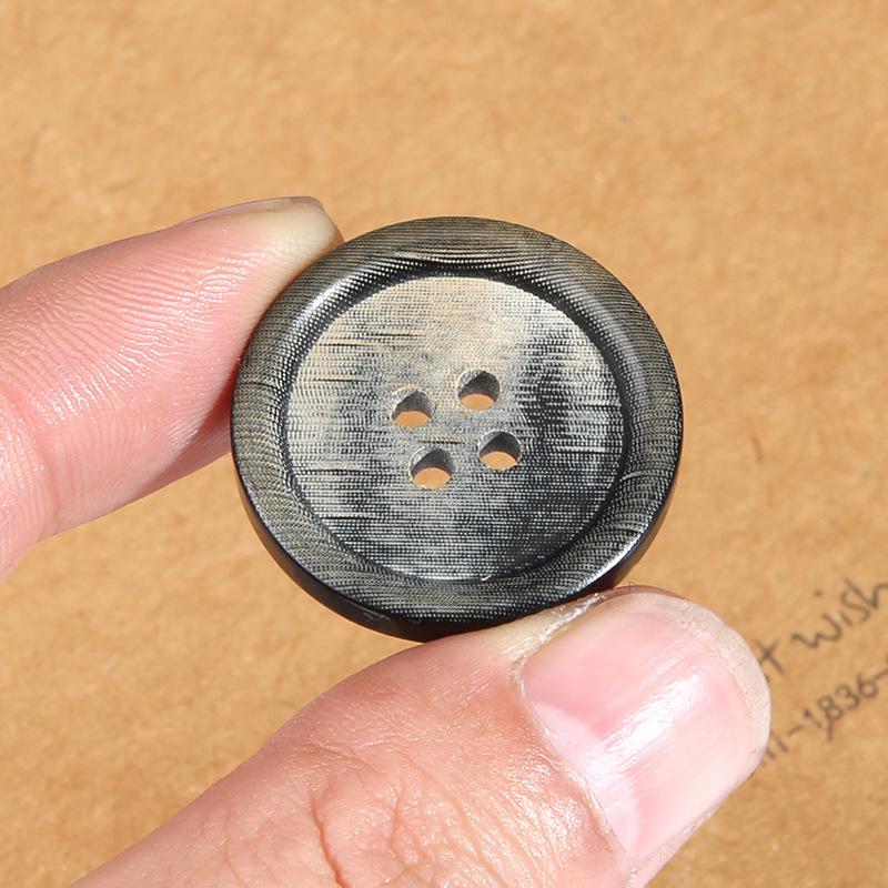 10 szt. Laserowe Prawdziwe Rogowe Czterootworkowe Guziki Wysokiej Klasy Guziki do Marynarki Swetra Okrągłe Wszechstronne Guziki do Garnituru Płaszcza