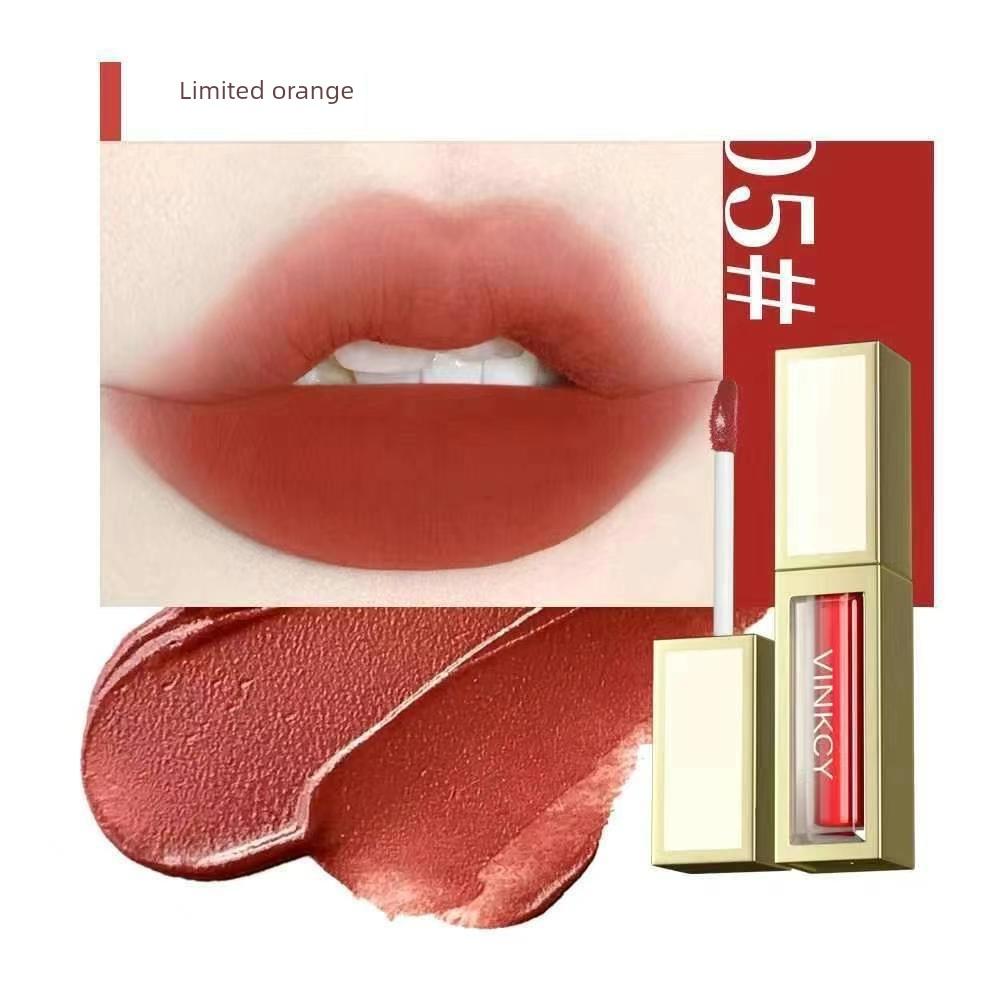 Vinkcy Fanxi Light Fog Cloud Feeling Velvet Lip Lacquer Thin as Air Silky Easy to Apply Horseshoe Brush Type Fit Lip Type
