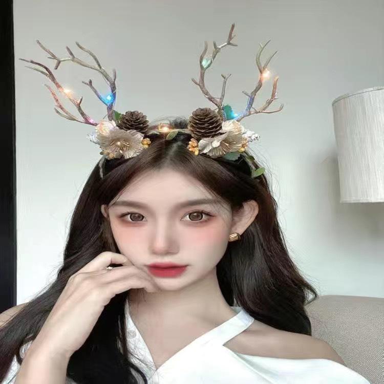 2022 Luminous Antlers & Butterfly Headband: Festive Children's Photo Props