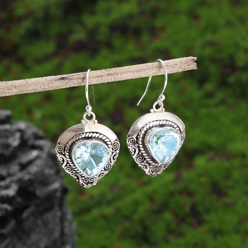 Retro Fashion Red Zircon Earrings for Women Classic Drop Shape Exquisite Elegant Jewelry Accessories Gift