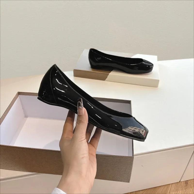Fashion Women Tabi Ninja Ballet Flats Split Toe Mary Janes Patent Leather Party Shallow Mouth Single Shoes Solid Sandals Ladies Loafers