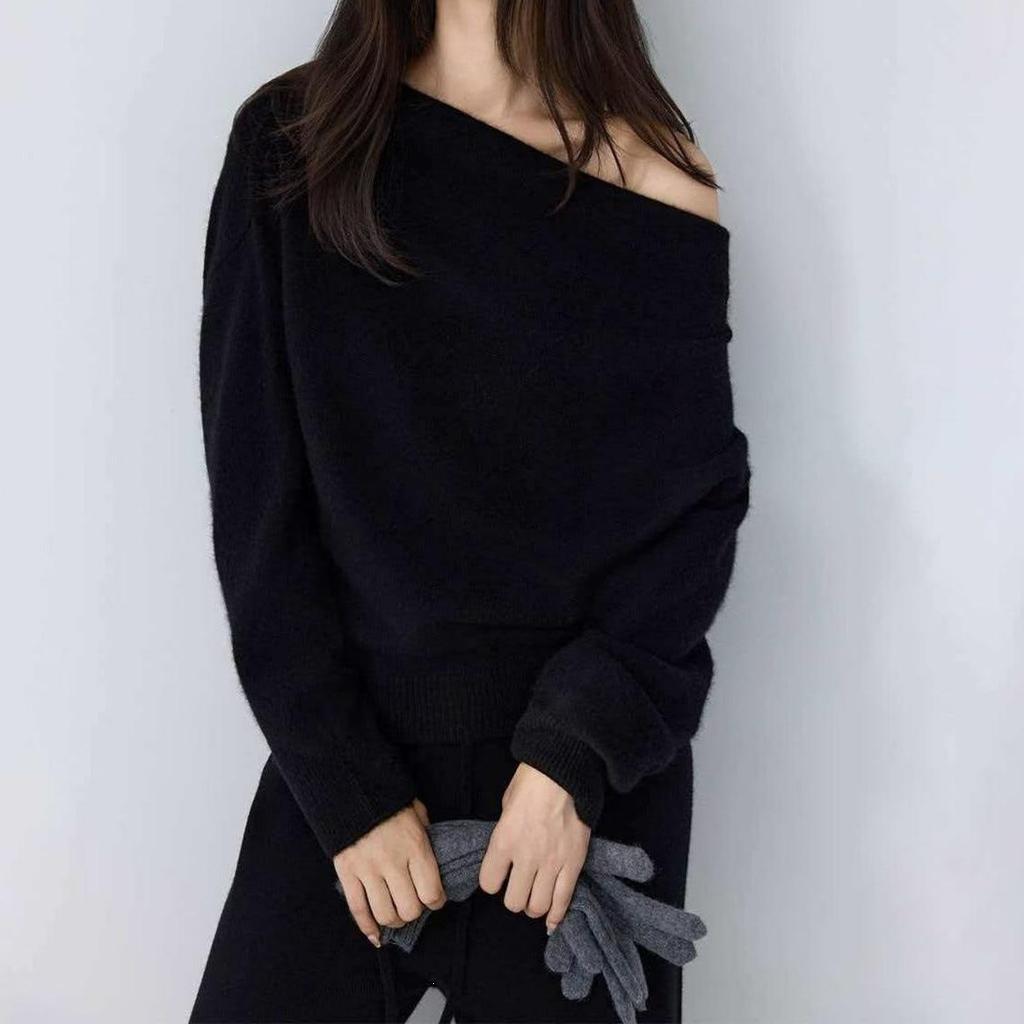Korean Style Off-the-Shoulder Slimming Knit Top - 2026 Autumn Collection for Women