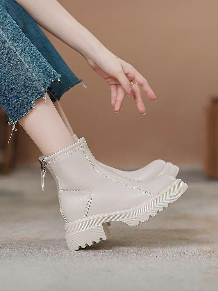 

Британские ботинки Мартин женские осень и зима 2025 новые маленькие с внутренней платформой тонкие ботинки толстая подошва взрыв белый короткие ботинки 40