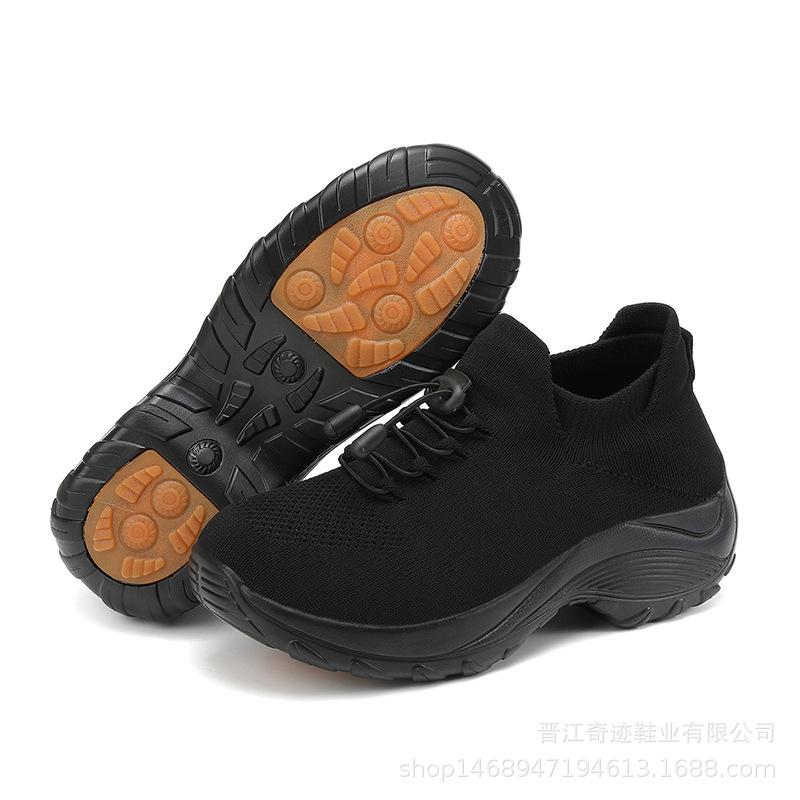 Non-slip Large Size Women's Shoes Fashionable Mother's Shoes Socks Shoes Casual Flying Knit Sports Shoes Light Rocking Shoes