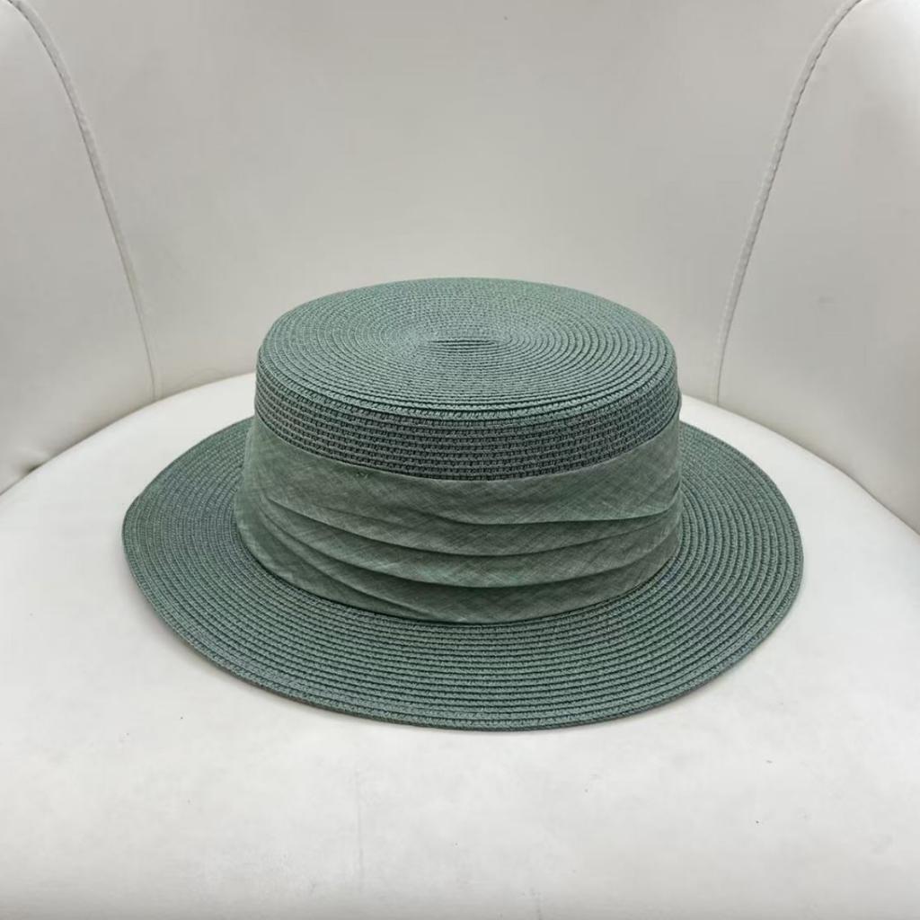 French celebrity sun hat flat top straw hat British style top hat 2026 sun protection straw hat pleated ribbon sun hat women