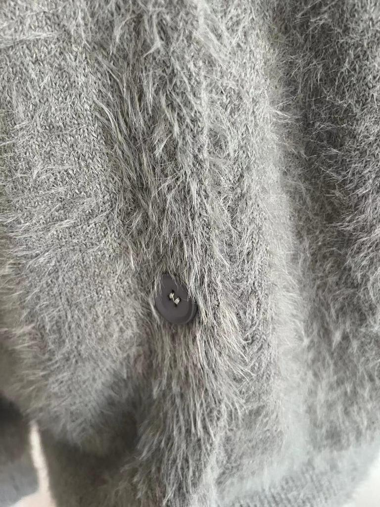 2025 Herbst/Winter Damen Lockerer V-Ausschnitt Strick Nerz-Cardigan - Einfarbig