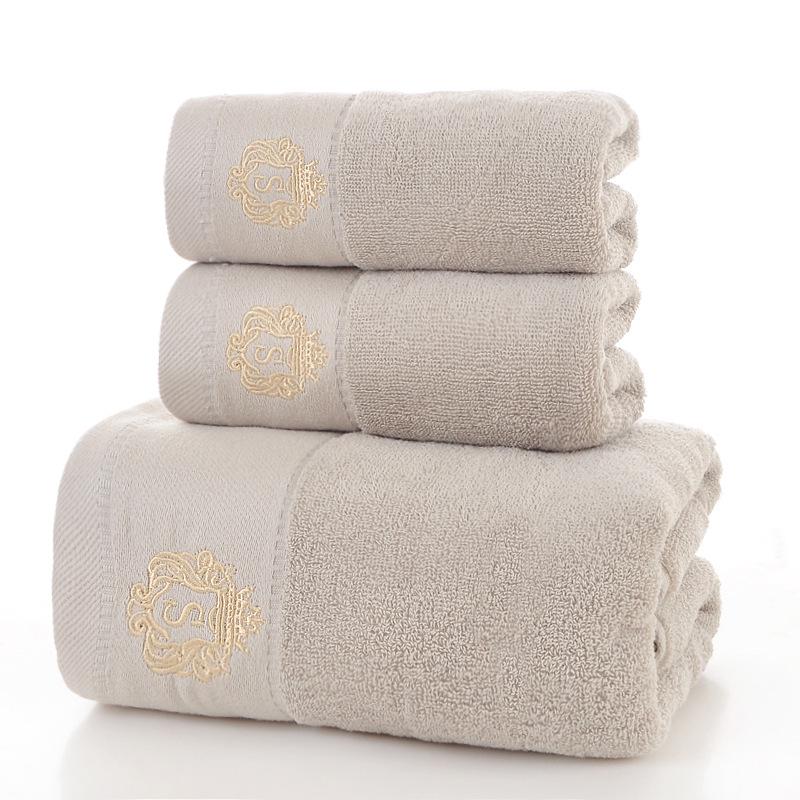 Pure Cotton Bath Towel Set: Absorbent and Lint-Free, Three-Piece Gift Set Featuring Extra Large Towels and Face Towel for Adults