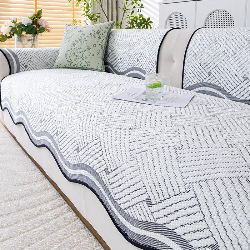 

Летняя подушка для дивана особой формы из ледяного шелка 2025 новинка, неправильной формы, фиксированная, нескользящий коврик для дивана, чехол для подушки сиденья, тканевое полотенце 70*70cm